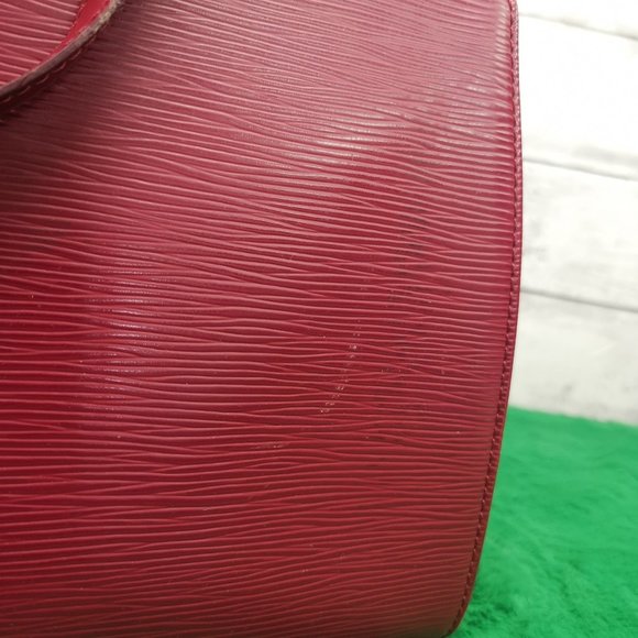 AUTHENTIC LOUIS VUITTON BREA MM EPI HANDBAg - Picture 7 of 16